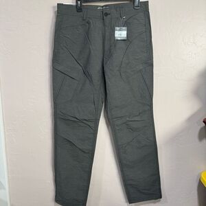 Eddie Bauer 33x34 cairn cargo pant